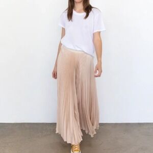 NEW WITH TAGS Loyd/Ford Benedetto Satin Pleated Midi Skirt Taupe Size 1 Small